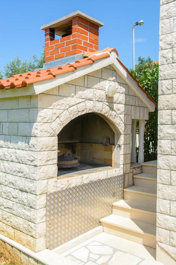 Apartments Klasan Trogir Bagian luar foto